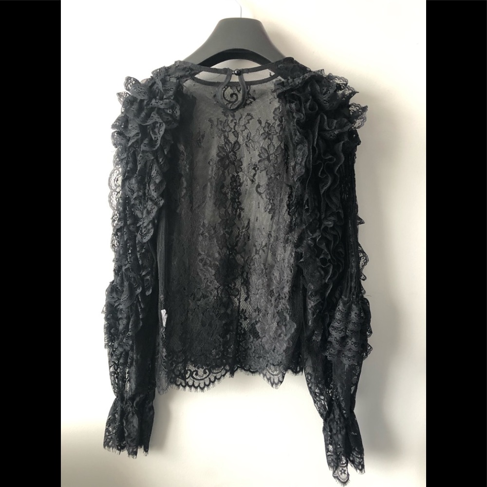 Trezzi black ruffle long sleeve lace top